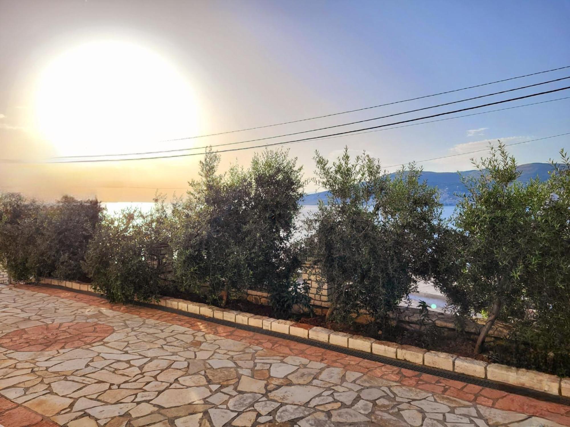 Vila Sulozeqi Apartment Sarande Luaran gambar