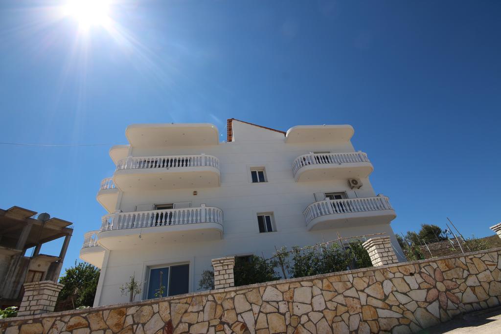 Vila Sulozeqi Apartment Sarande Luaran gambar